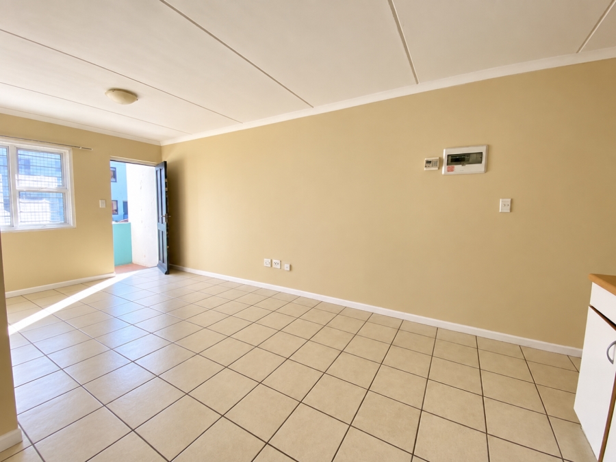 1 Bedroom Property for Sale in Maitland Western Cape